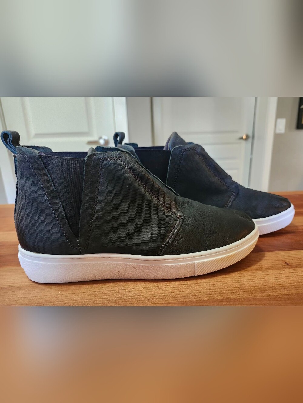Miz Mooz Laurent Slip On Shoes. Size 38